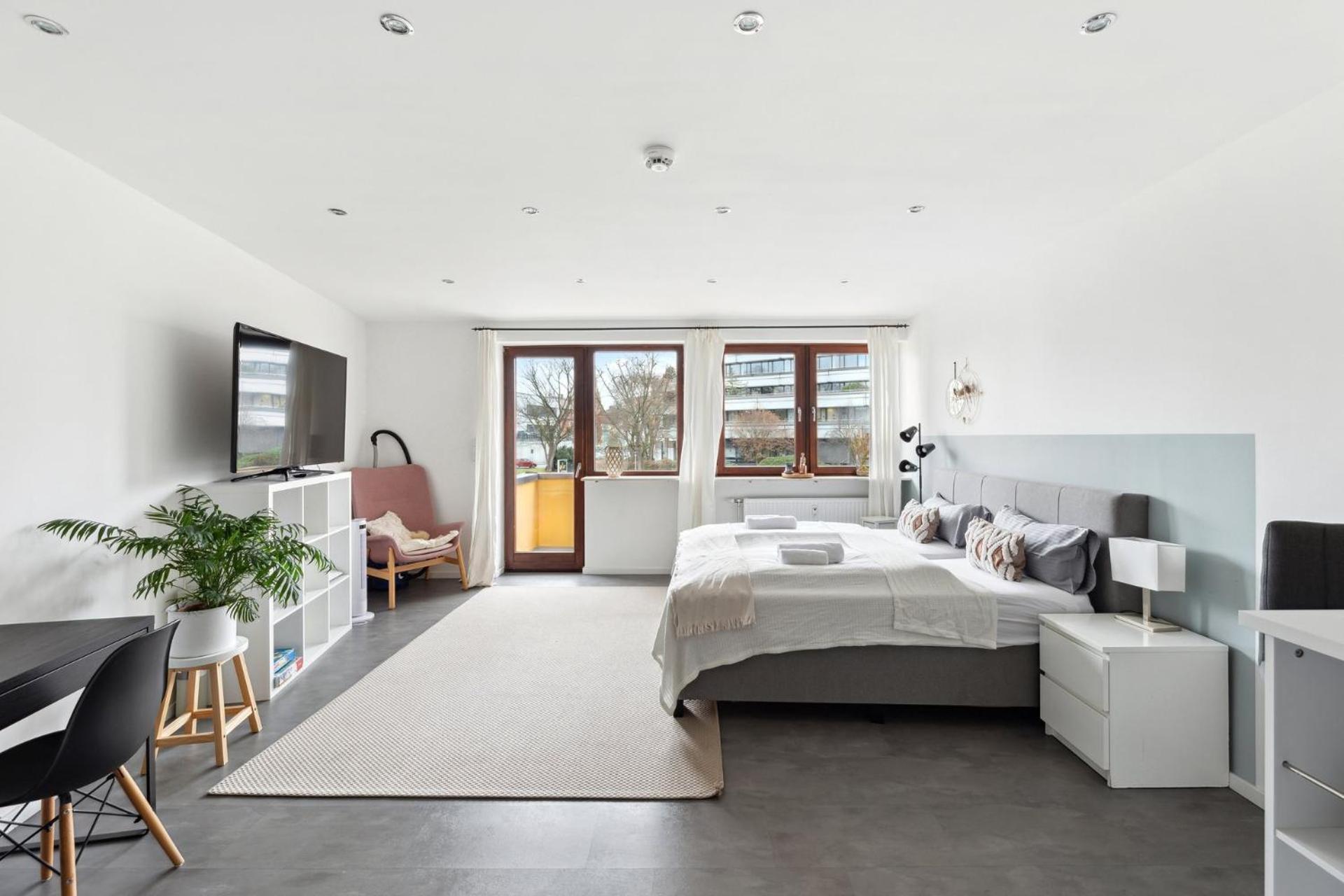 Sali Homes - Charming Studio Apartment In Heart Of Bayreuth With Balcony Luaran gambar