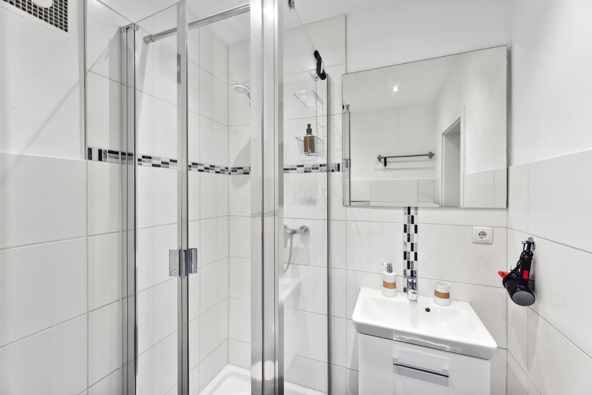 Sali Homes - Charming Studio Apartment In Heart Of Bayreuth With Balcony Luaran gambar