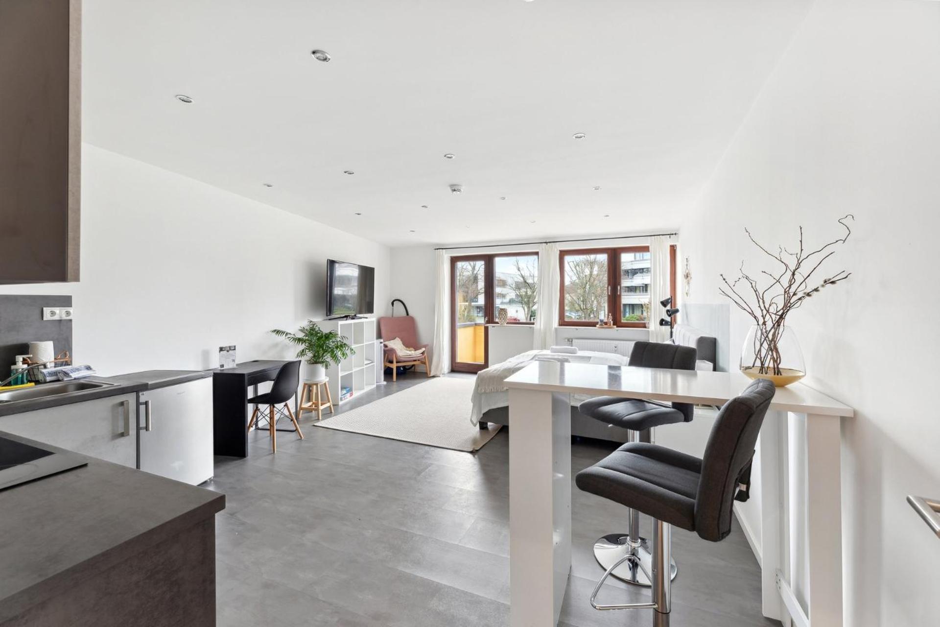 Sali Homes - Charming Studio Apartment In Heart Of Bayreuth With Balcony Luaran gambar